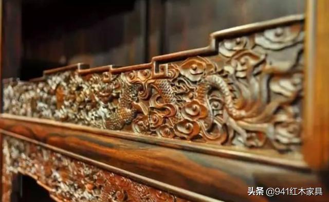 红木家具：独板红木家具占据收藏界的王者地位！它为何如此珍贵？