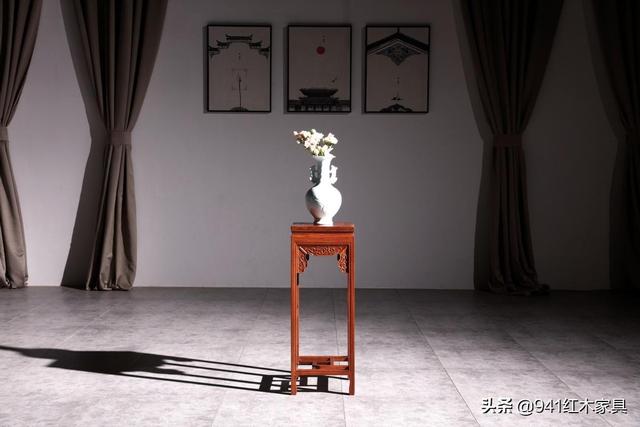 红木家具：要彰显个性？家居饰品搭配、家具搭配很重要