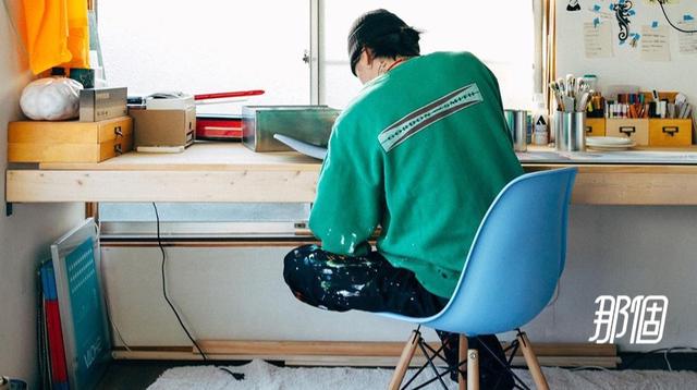 年轻人的屁股选择了中古家具